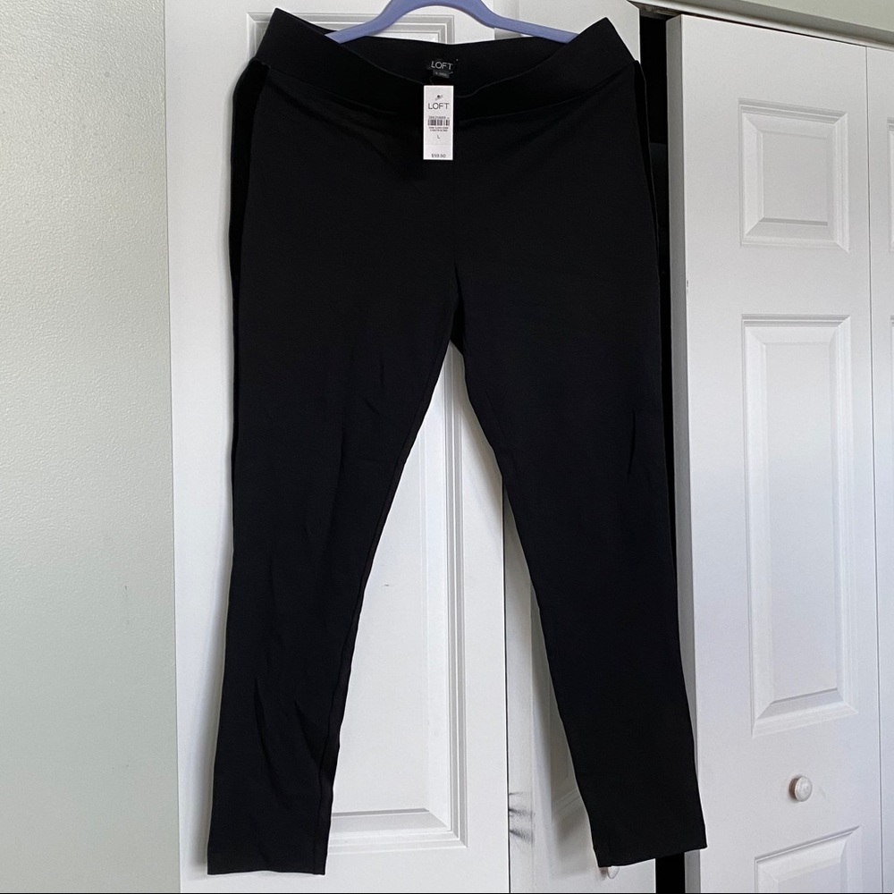 Black leggings with velvet detail
